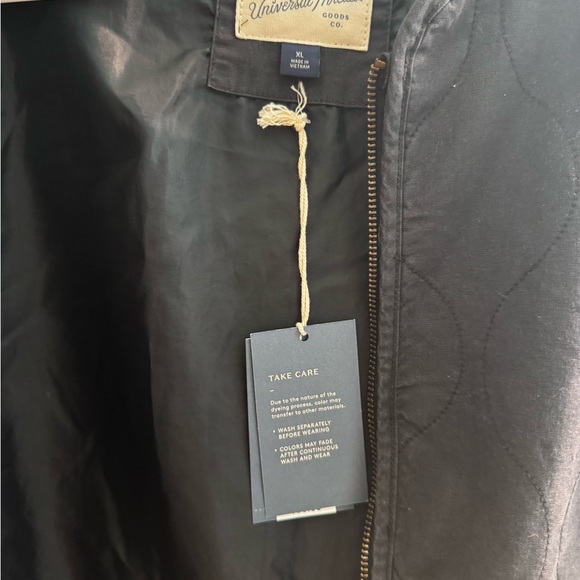 Universal Quilted Zip-Front Jacket - Black - Picture 3 of 6